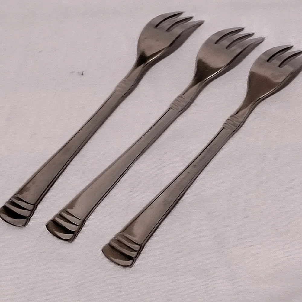 Cambridge Codie Stainless Steel Cocktail Forks Set of 3 Silverware 5 5/8
